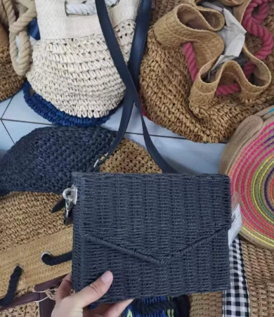 Papirna ručno tkana torba sa željeznim okvirom