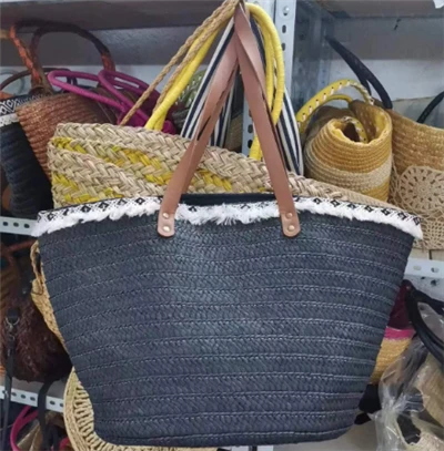 Black papir tkana torba na plaži sa čipkom