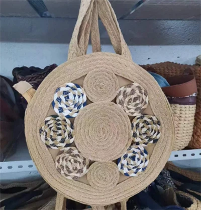 Ženska torba za ramena okrugle oblika